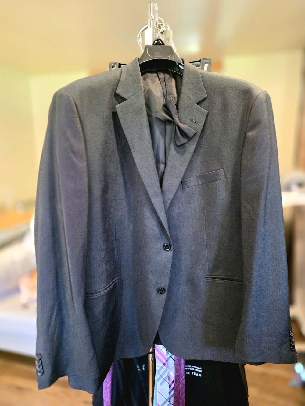 John Bartlett Classic Fit Mens Dark Gray Single Breasted Blazer with Bowtie |50R